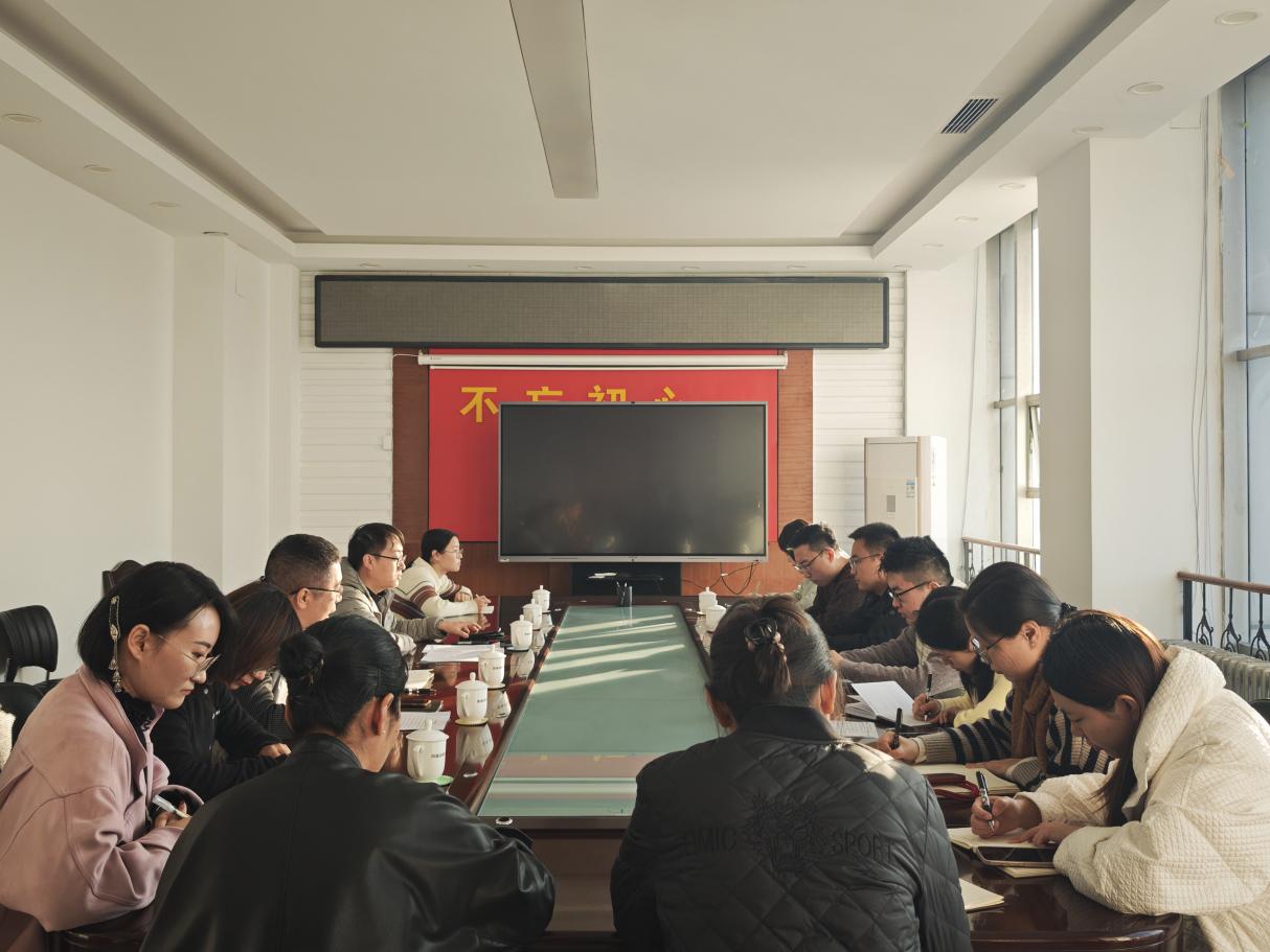 市科技局青年理论学习小组开展集体学习  ——青年理论学习小组交流研讨（八）